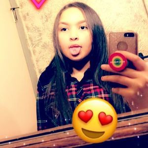 Meet your Posher, Ebony